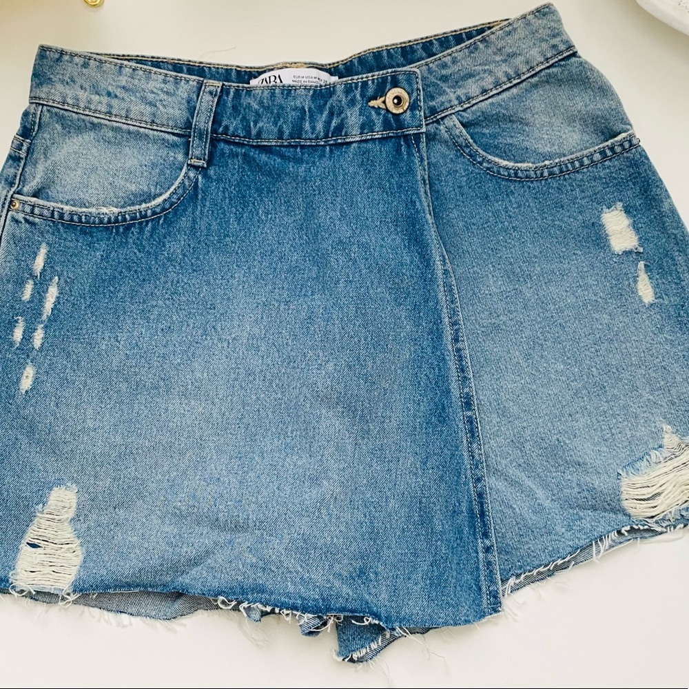 Zara’s Denim Skirt-short